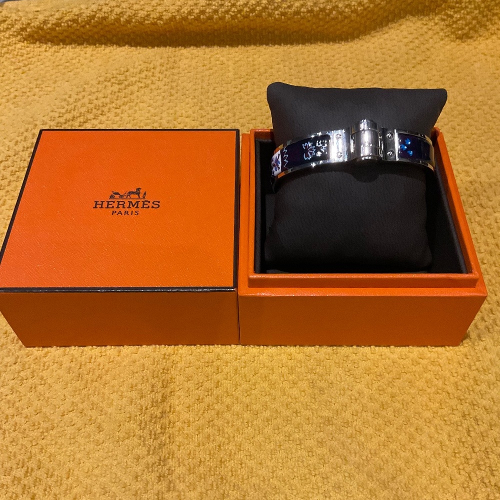 Hermes silver and enamel clic bracelet